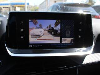 PEUGEOT 2008 usata, con Volante multifunzione