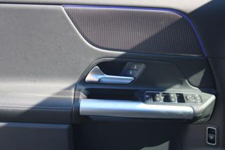 MERCEDES-BENZ GLA 180 usata, con Cerchi in lega