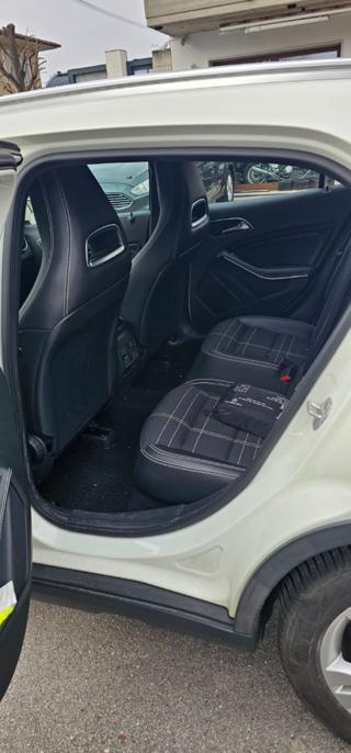 MERCEDES-BENZ GLA 200 usata, con ESP