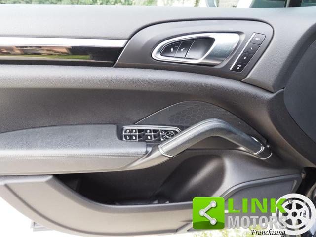 PORSCHE Cayenne usata, con Fendinebbia