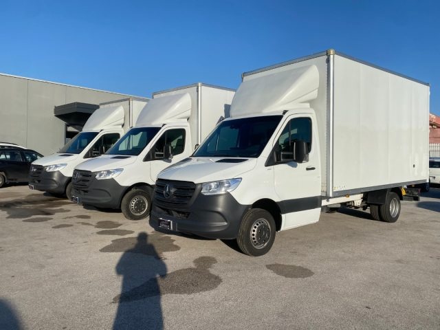 MERCEDES-BENZ usata 2
