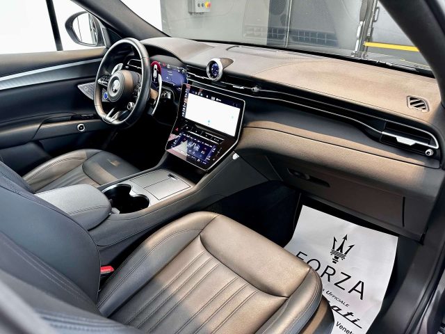 MASERATI Grecale usata, con Interni in pelle