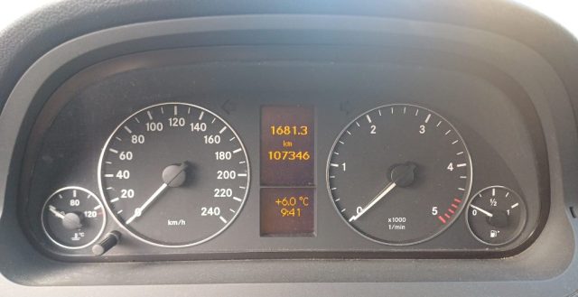 MERCEDES-BENZ A 160 usata, con Immobilizzatore elettronico