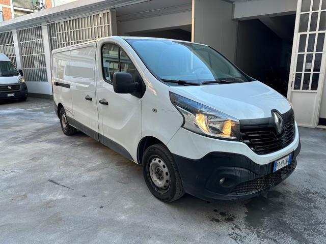 RENAULT Trafic usata, con Alzacristalli elettrici