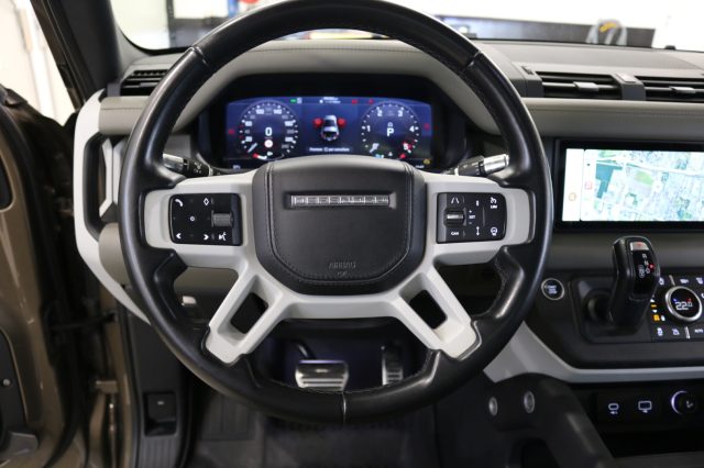 LAND ROVER Defender usata, con Fendinebbia