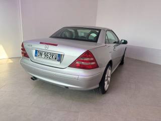 MERCEDES-BENZ SLK 200 usata 9