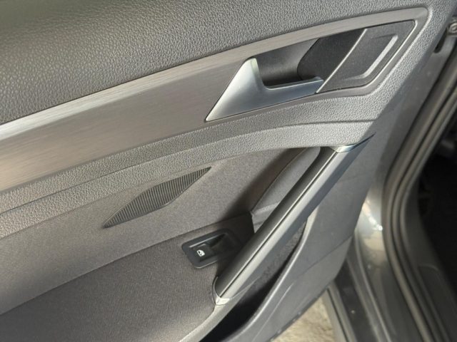 VOLKSWAGEN Golf usata, con Servosterzo
