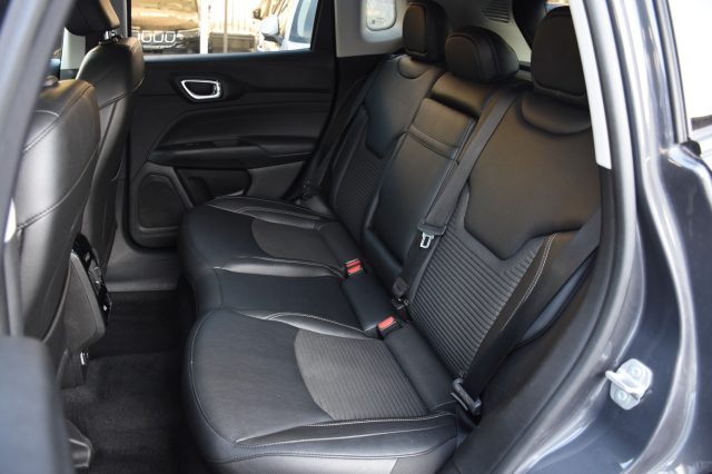 JEEP Compass usata, con Autoradio