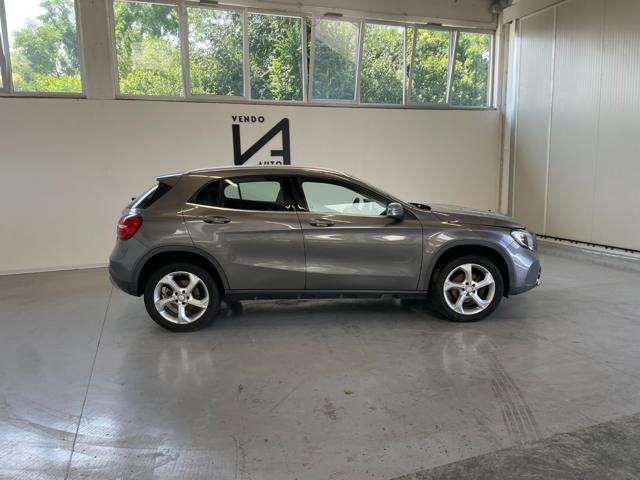 MERCEDES-BENZ GLA 180 usata, con Climatizzatore