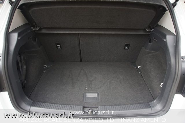 VOLKSWAGEN T-Cross usata 12