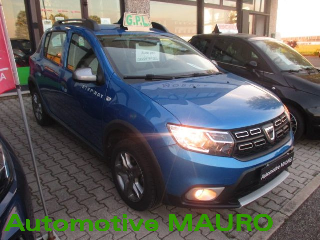 DACIA Sandero usata, con Autoradio