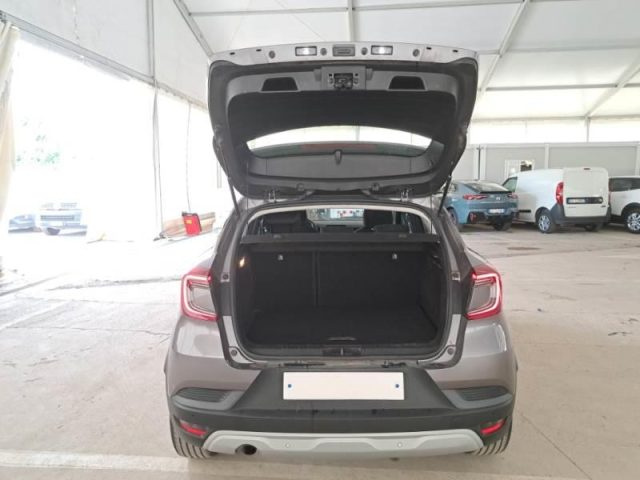 RENAULT Captur usata, con Autoradio