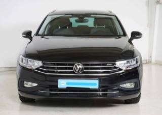 VOLKSWAGEN Passat Variant usata, con Alzacristalli elettrici