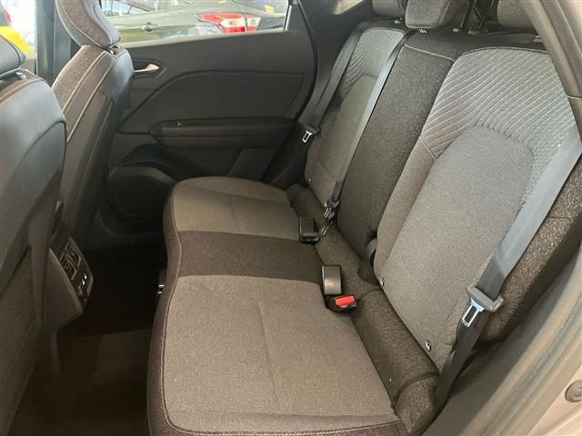 RENAULT Captur usata, con Volante in pelle