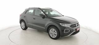 VOLKSWAGEN T-Roc usata, con Leve al volante