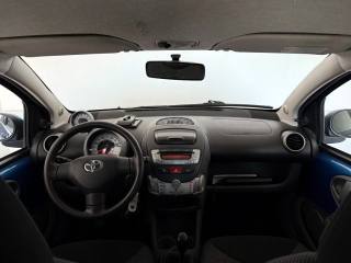 TOYOTA Aygo usata 11