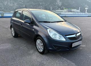 OPEL Corsa usata, con Autoradio