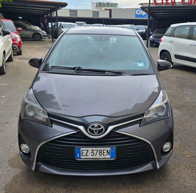 TOYOTA Yaris usata, con Boardcomputer