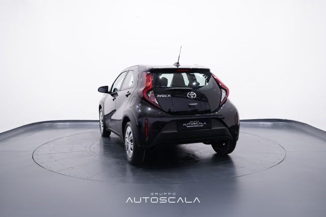 TOYOTA Aygo X usata, con Autoradio