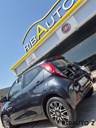 TOYOTA Aygo usata, con Airbag