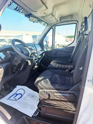 IVECO Daily usata, con Park Distance Control