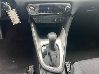 TOYOTA Yaris usata, con Sistema di navigazione