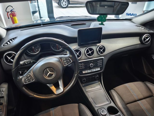 MERCEDES-BENZ CLA 200 usata, con Climatizzatore