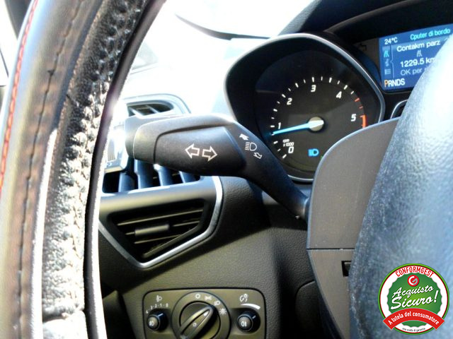 FORD Kuga usata, con Bracciolo