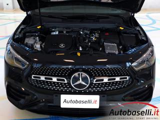 MERCEDES-BENZ GLA 180 usata, con Park Distance Control