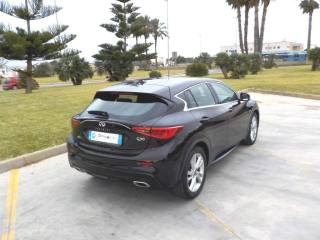 INFINITI Q30 usata, con Volante in pelle