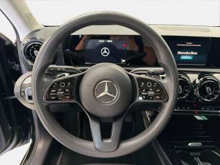 MERCEDES-BENZ A 180 usata, con Chiusura centralizzata