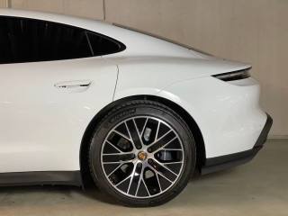PORSCHE Taycan usata, con Cerchi in lega