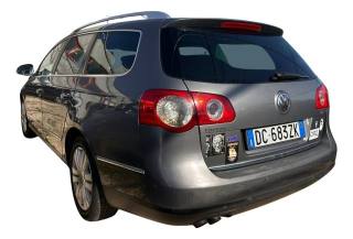 VOLKSWAGEN Passat usata, con Airbag laterali