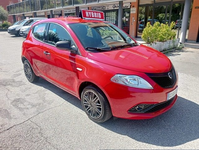 LANCIA Ypsilon usata, con Airbag