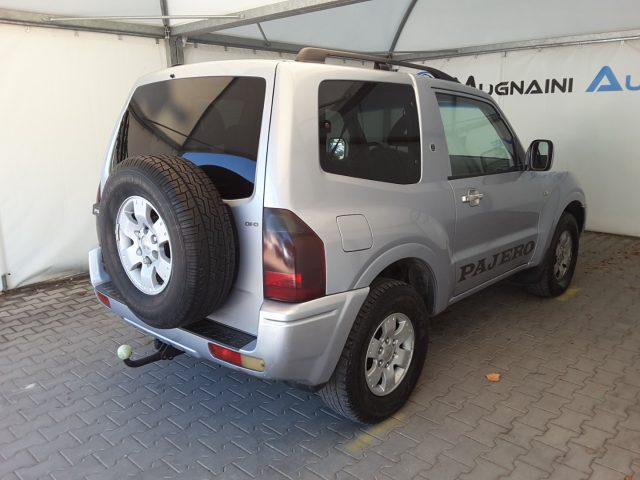 MITSUBISHI Pajero usata, con Tettuccio apribile
