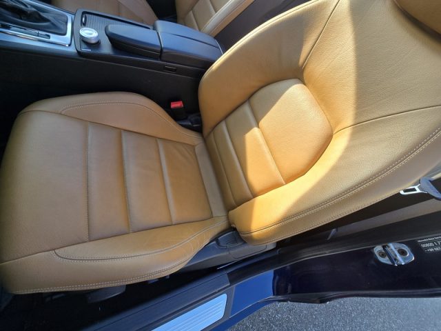 MERCEDES-BENZ E 200 usata, con Cerchi in lega