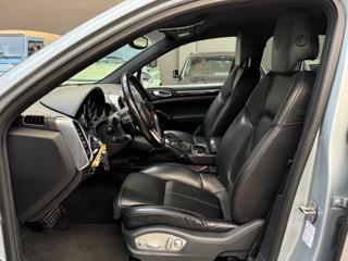PORSCHE Cayenne usata, con Autoradio