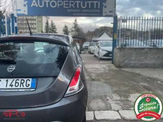 LANCIA Ypsilon usata, con Luci diurne