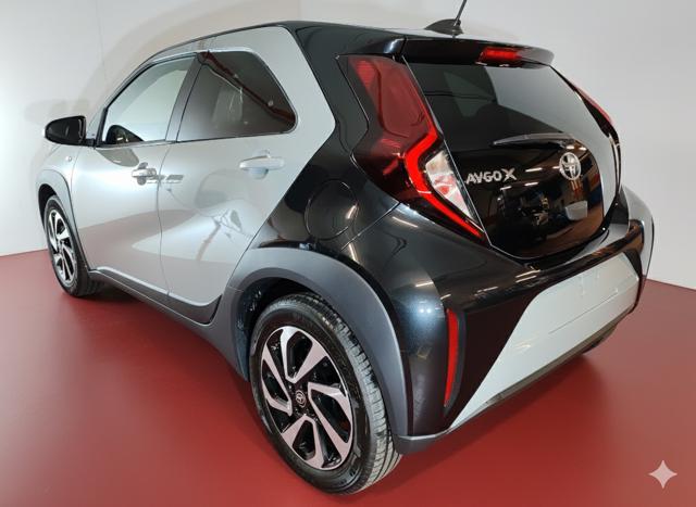 TOYOTA Aygo X usata, con Autoradio