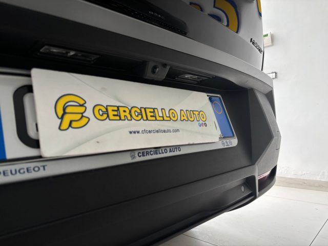 PEUGEOT 3008 usata, con Portellone posteriore elettrico