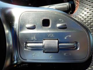 MERCEDES-BENZ CLA 200 usata, con Sensori di parcheggio posteriori