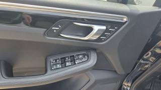 PORSCHE Macan usata, con Fendinebbia