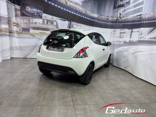 LANCIA Ypsilon usata, con Autoradio
