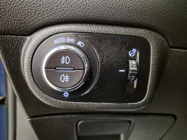 OPEL Zafira usata, con Isofix