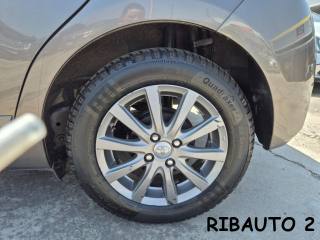 TOYOTA Yaris usata, con Autoradio