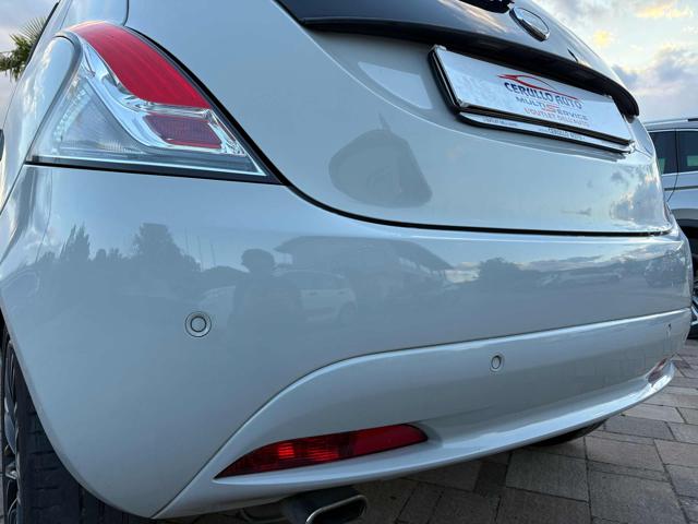 LANCIA Ypsilon usata, con Autoradio