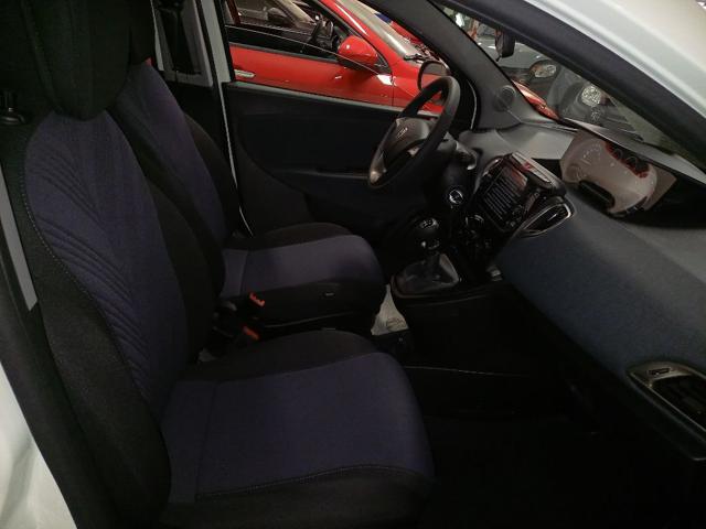 LANCIA Ypsilon usata, con Controllo trazione