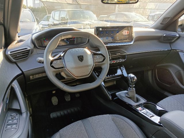 PEUGEOT 2008 usata, con Boardcomputer