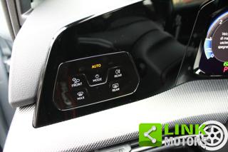 VOLKSWAGEN Golf usata, con Park Distance Control