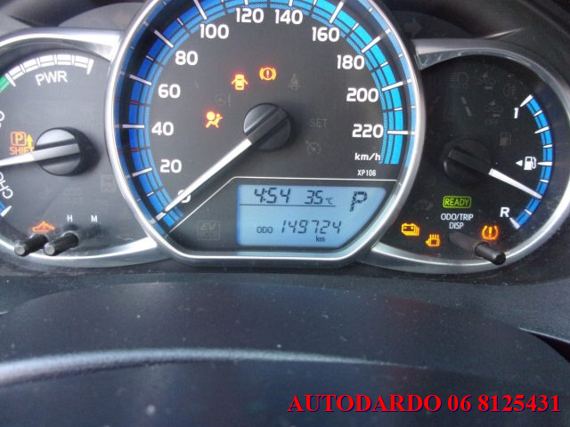 TOYOTA Yaris usata 16